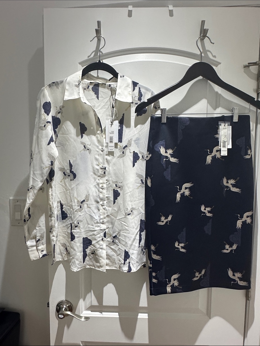 Silk-Feel Crane Print Button-Up Shirt in White with Matching skirt